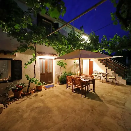 For Two In Pensionat Molat